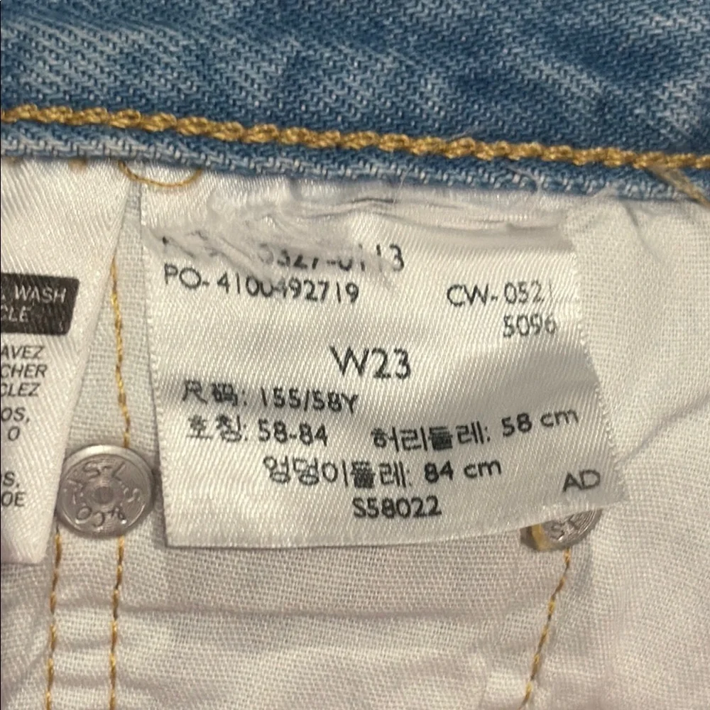 501 Original Levi’s Denim Blue Women's Cut off Shorts - Picture 4 of 4